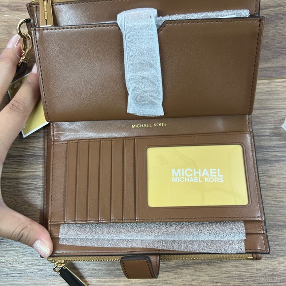 MICHAEL KORS Jet Set Signature Logo Stripe Double Zip Wristlet Wallet NWT - Picture 10 of 14